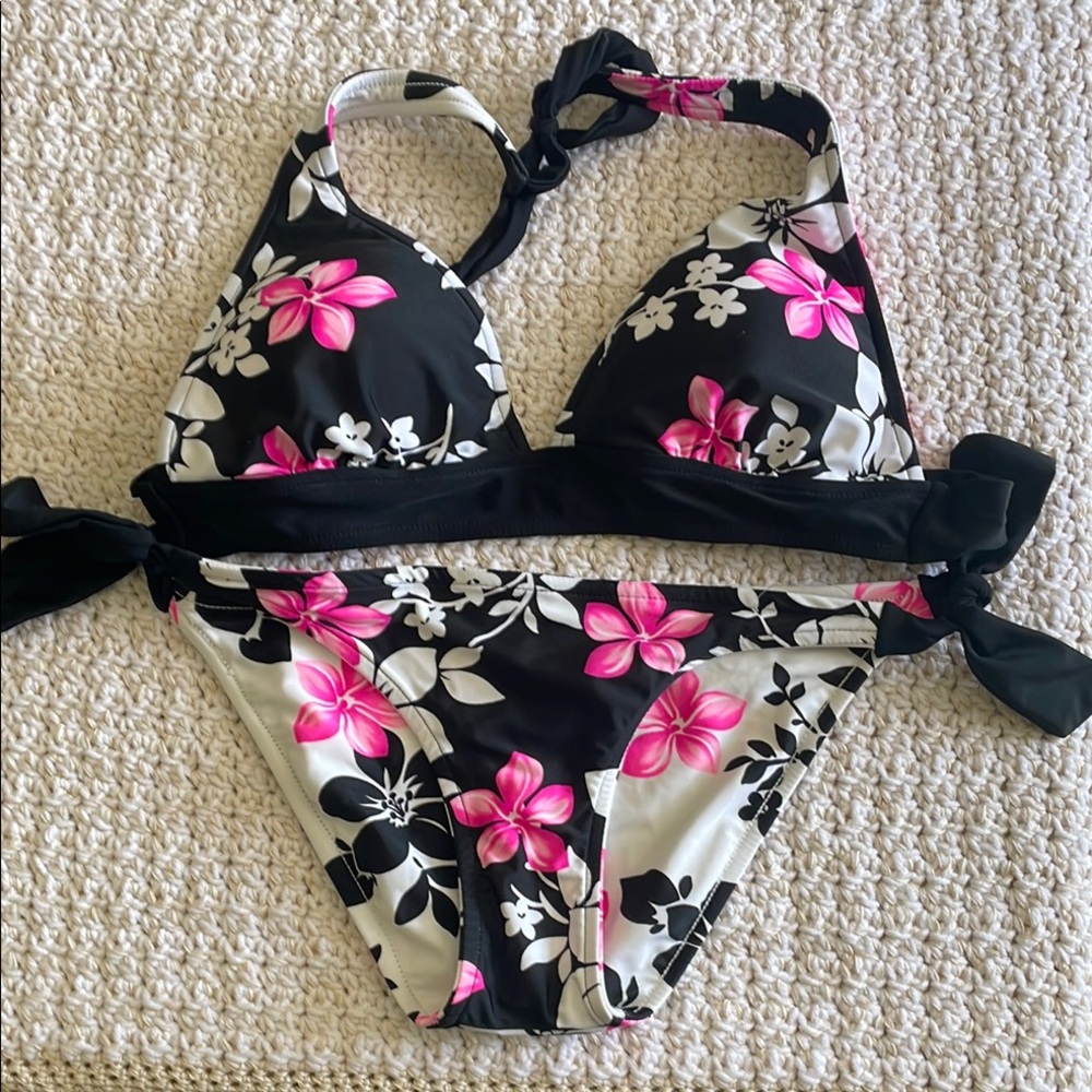 Reversible Floral Black and Pink Bikini Set